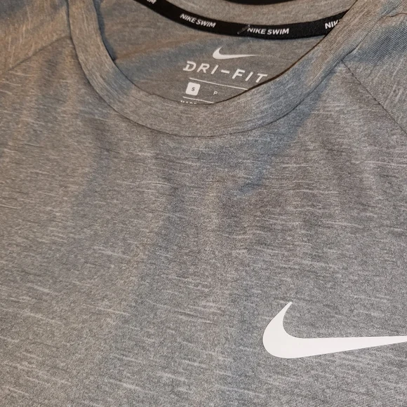 nike dri fit Long Sleeve Shirt Small - Picture 2 of 3